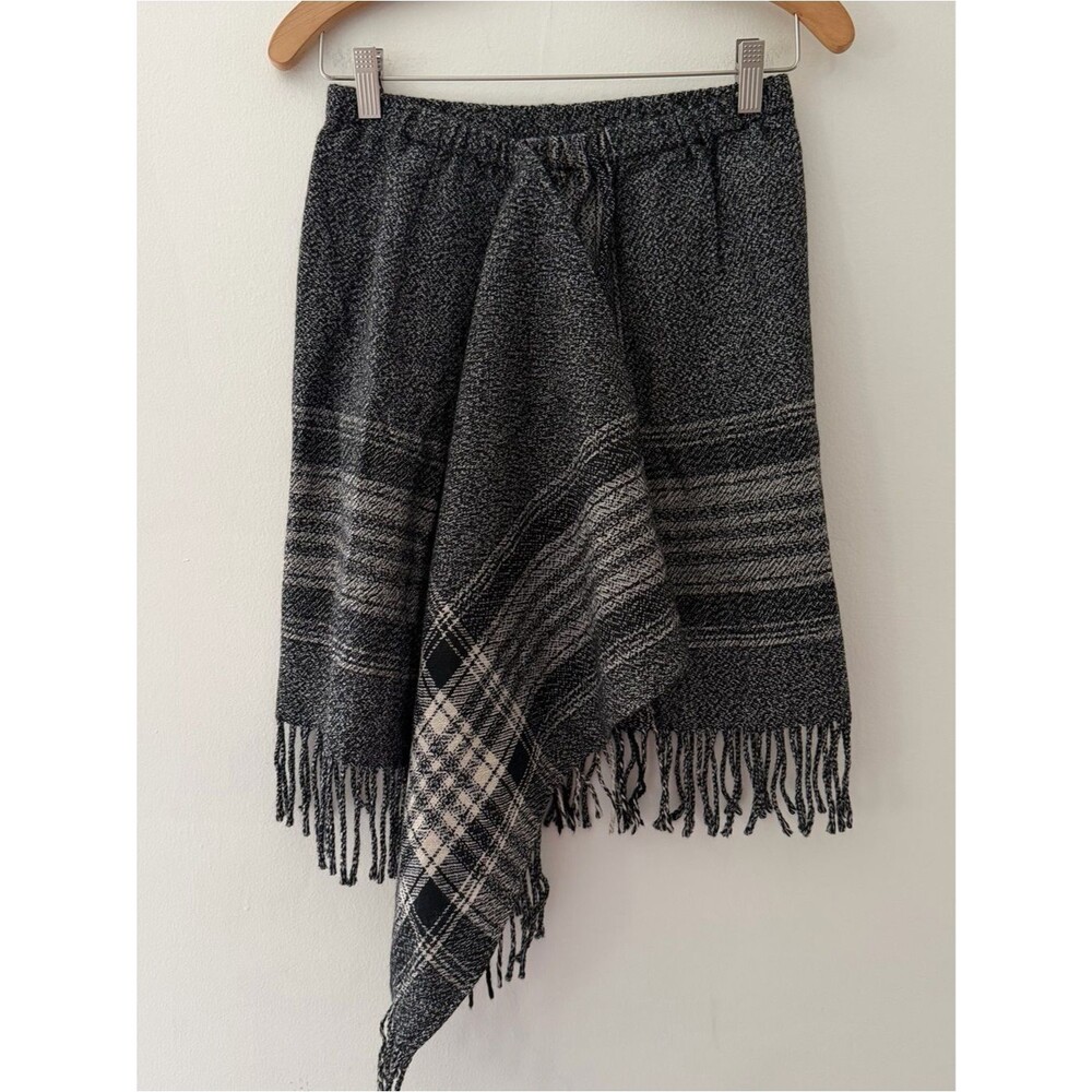 DKNY Vintage Skirt Wool Plaid Asymmetric Wrap Gray Size 8 Countryside Old Money